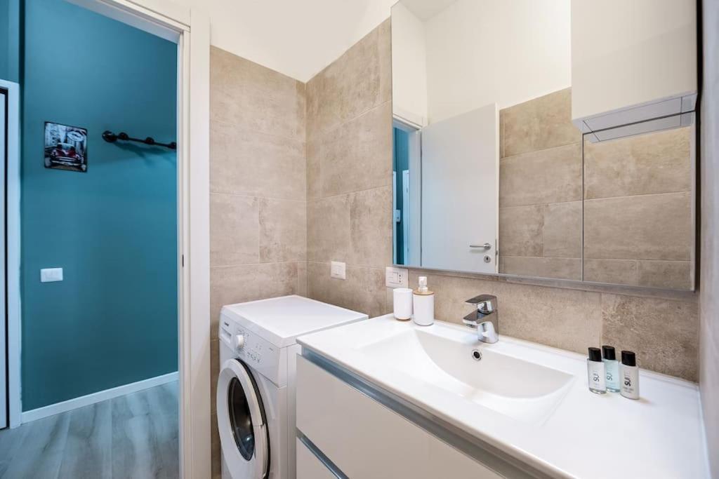 Linate Airport Elegant Suite,Tram 1 Minute Away Milano Eksteriør bilde